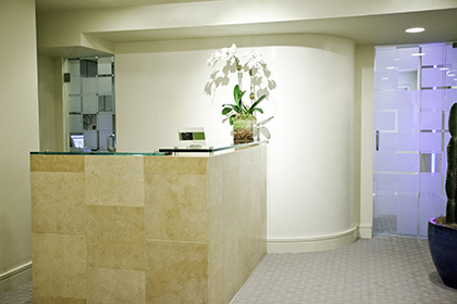 vein-treatment-center-office-reception-area